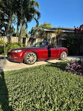 2006 Mazda MX-5 Miata Touring Convertible