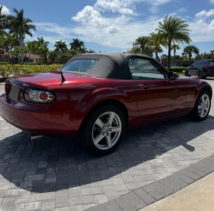 2006 Mazda NC MX-5 Miata - Image 9 of 19