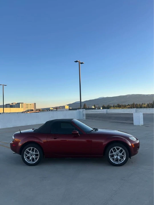 2006 Mazda NC MX-5 Miata - Image 6 of 9