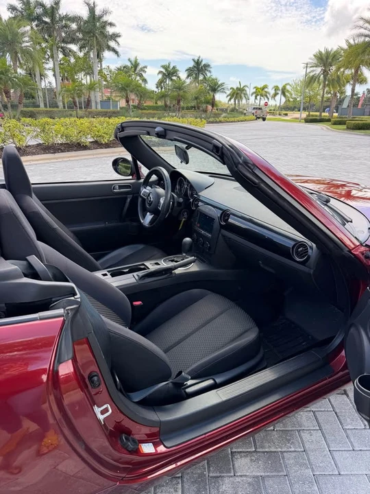 2006 Mazda NC MX-5 Miata - Image 11 of 19