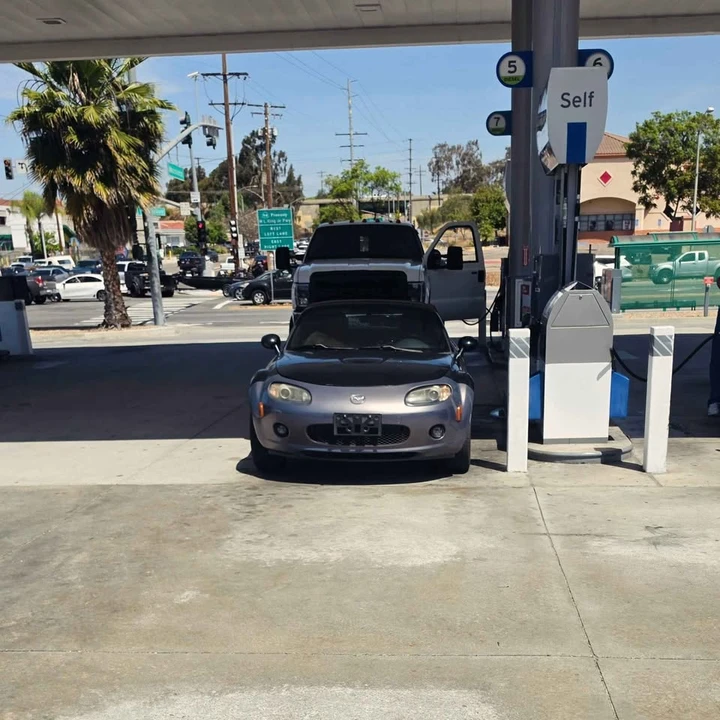 2006 Mazda NC MX-5 Miata - Image 7 of 10