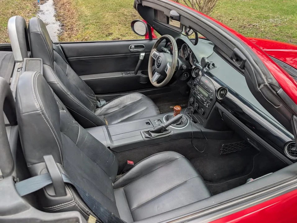 2006 Mazda NC MX-5 Miata - Image 8 of 10