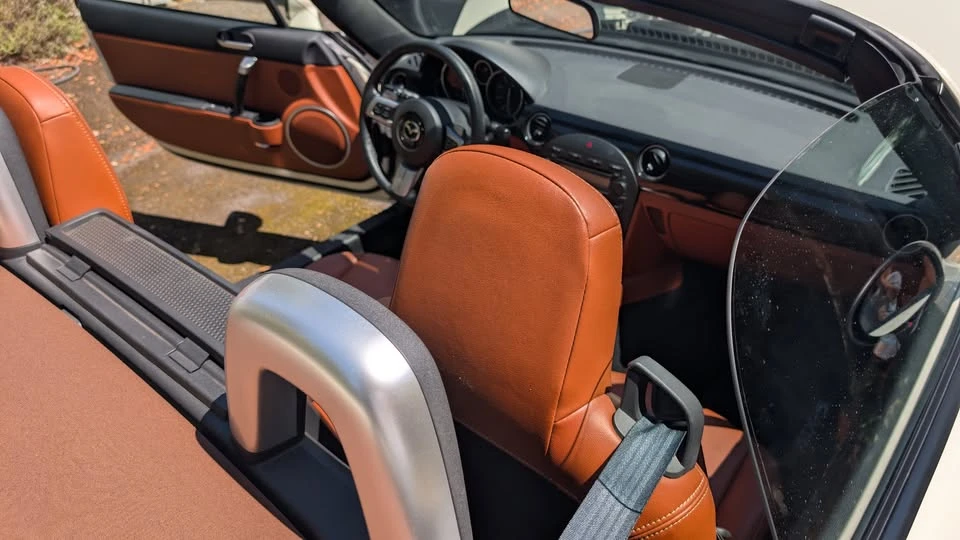 2006 Mazda NC MX-5 Miata - Image 10 of 15