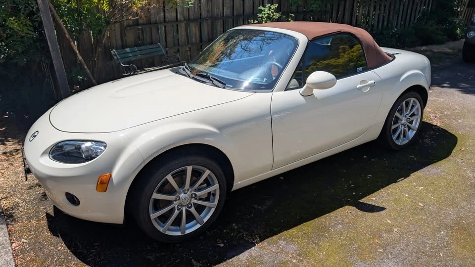 2006 Mazda NC MX-5 Miata - Image 3 of 15