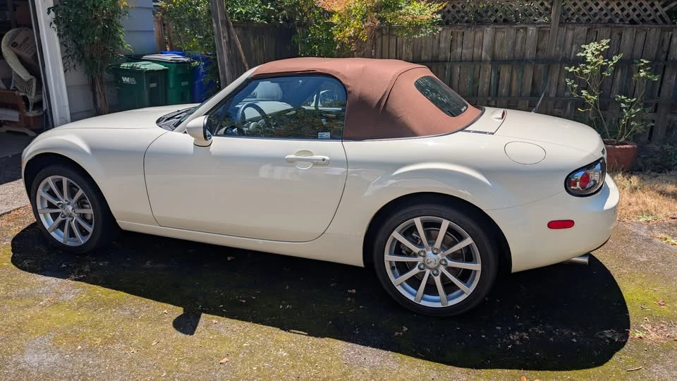 2006 Mazda NC MX-5 Miata - Image 4 of 15