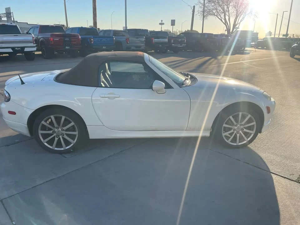 2006 Mazda NC MX-5 Miata - Image 5 of 8