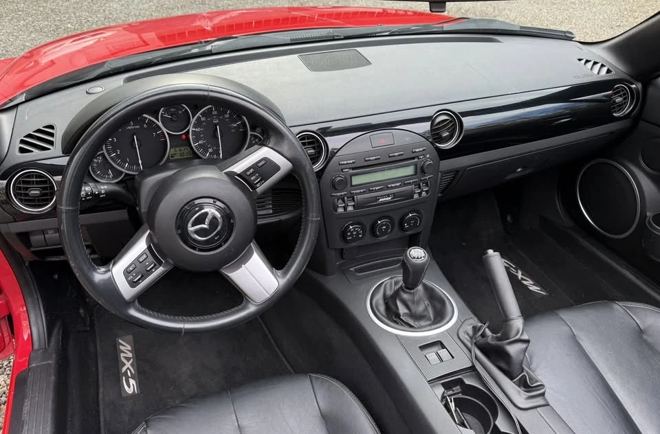 2006 Mazda NC MX-5 Miata - Image 11 of 14