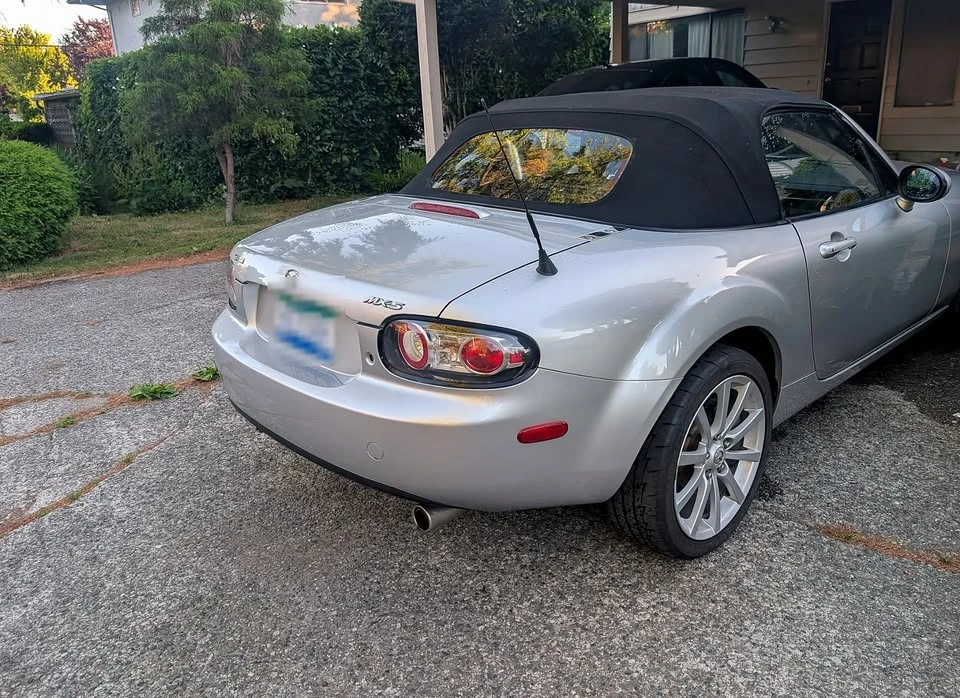 2006 Mazda NC MX-5 Miata - Image 5 of 13