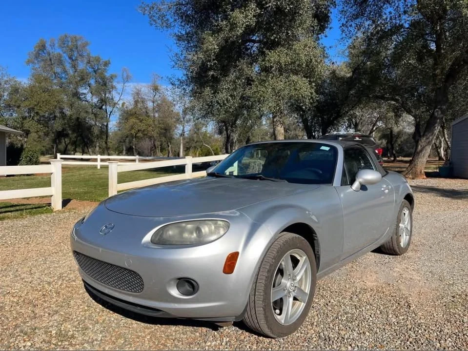 2006 Mazda NC MX-5 Miata - Image 2 of 10