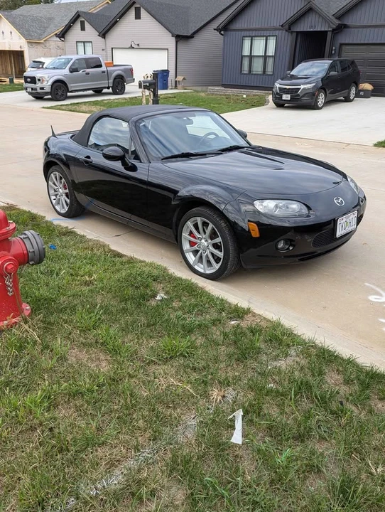 2006 Mazda NC MX-5 Miata - Image 2 of 10