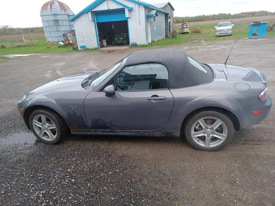 2006 Mazda NC MX-5 Miata - Image 2 of 4
