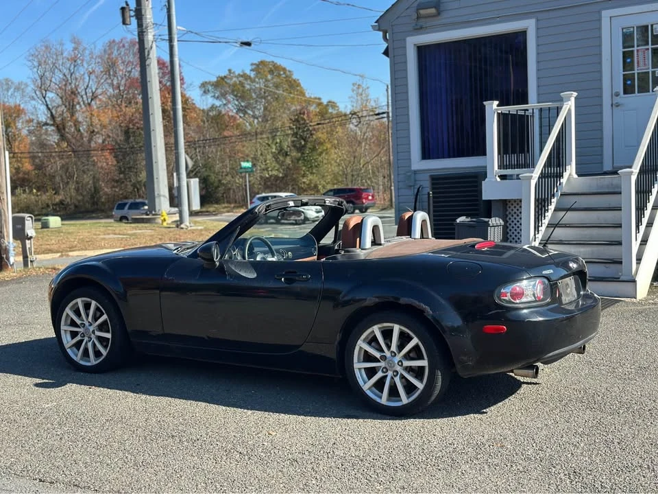 2006 Mazda NC MX-5 Miata - Image 5 of 11