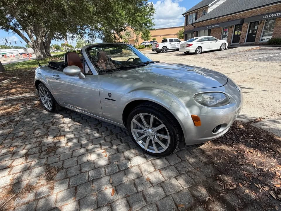 2006 Mazda NC MX-5 Miata - Image 4 of 11