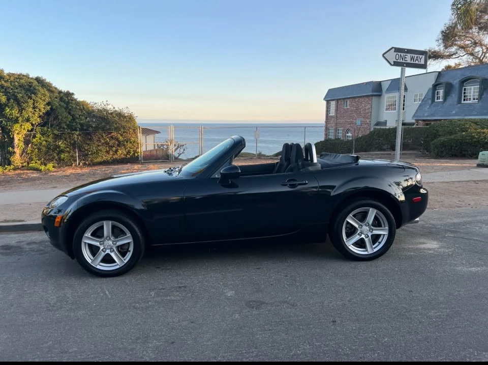 2006 Mazda NC MX-5 Miata - Image 2 of 6
