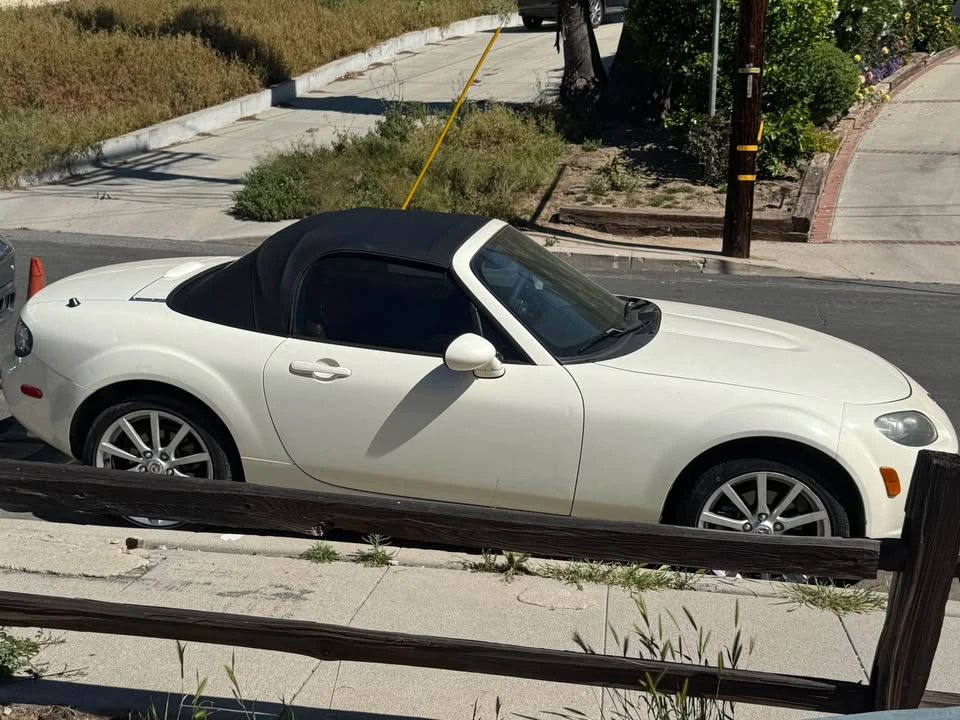 2006 Mazda NC MX-5 Miata - Image 12 of 16
