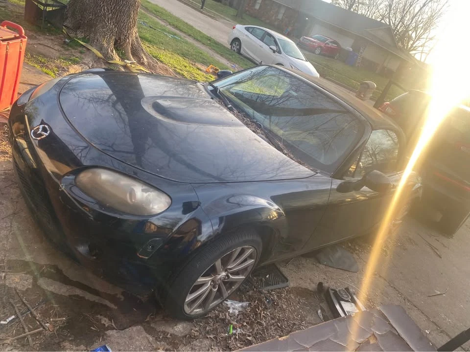 2006 Mazda NC MX-5 Miata - Image 3 of 4