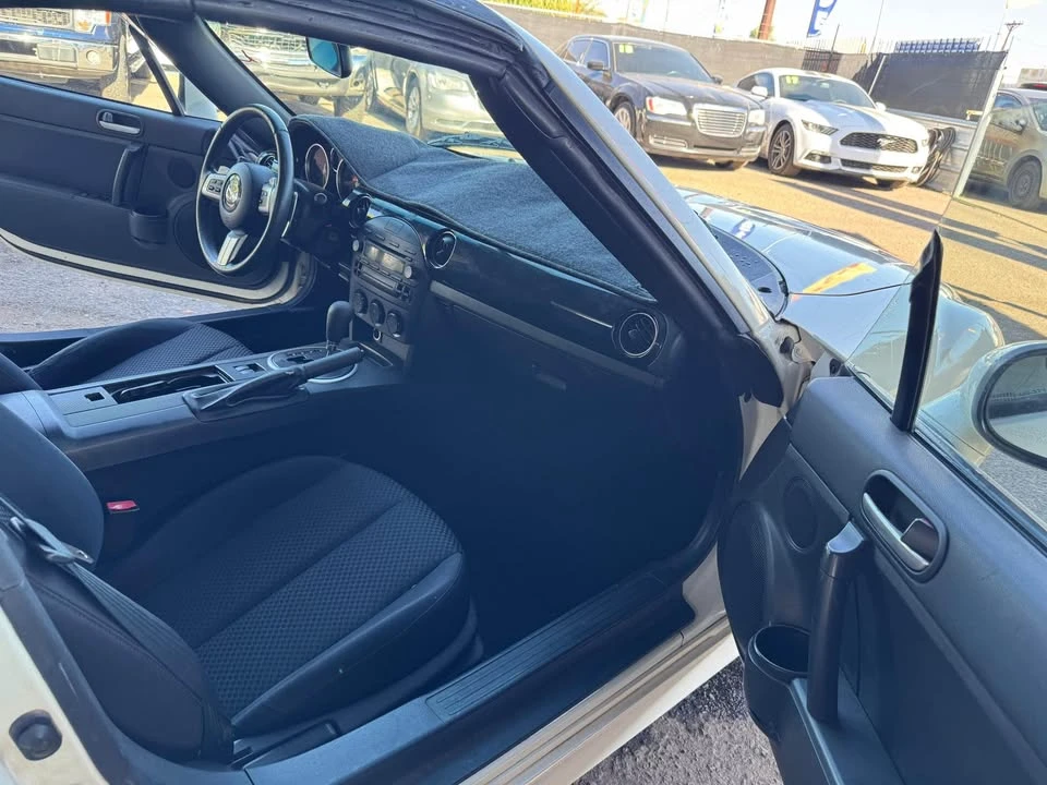2006 Mazda NC MX-5 Miata - Image 6 of 7