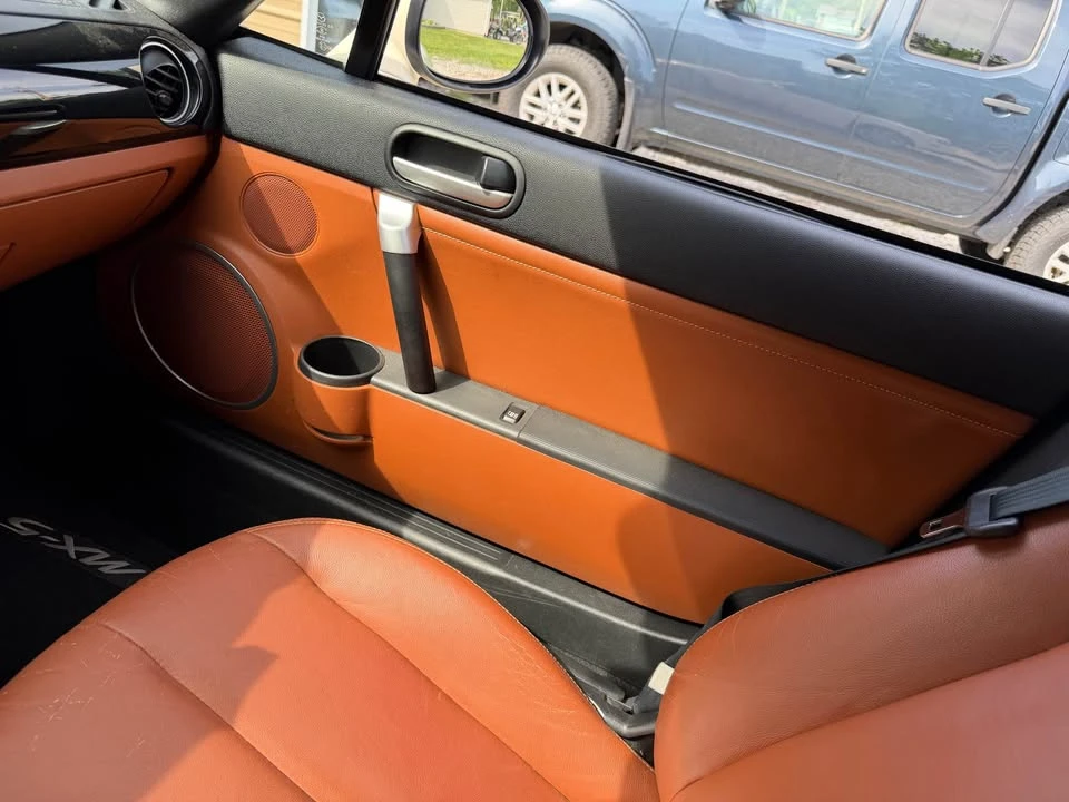 2006 Mazda NC MX-5 Miata - Image 13 of 19