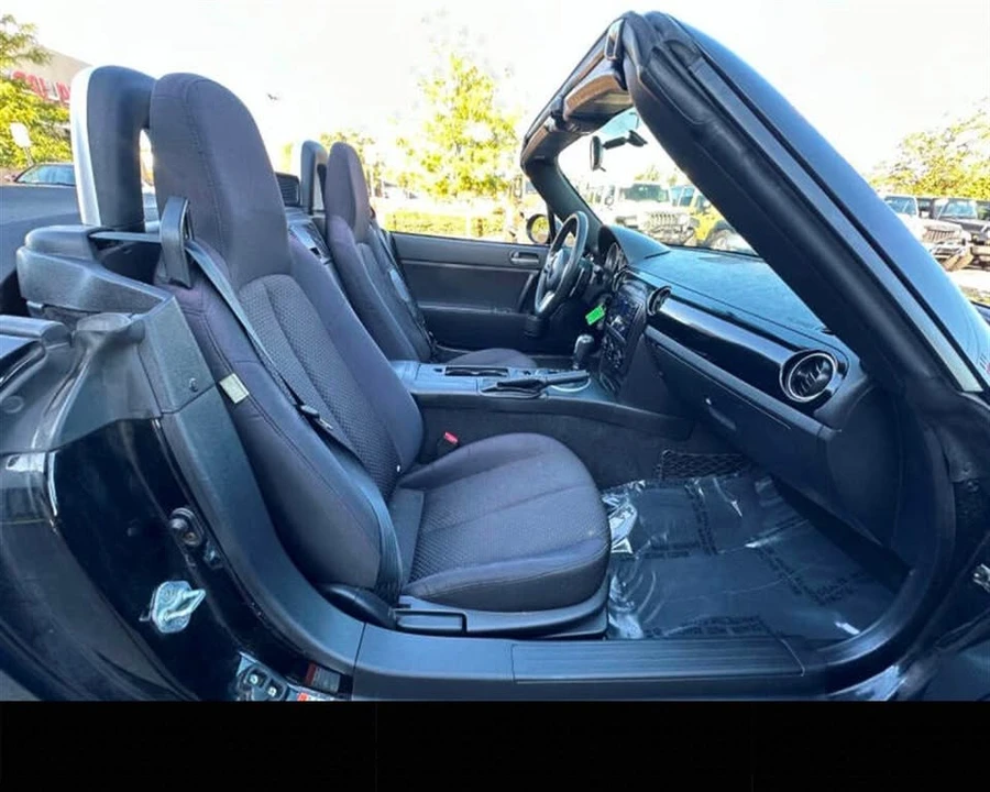 2006 Mazda NC MX-5 Miata - Image 15 of 20