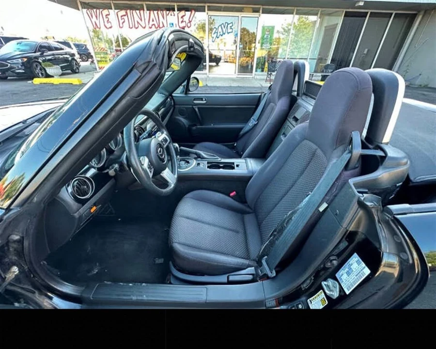 2006 Mazda NC MX-5 Miata - Image 11 of 20
