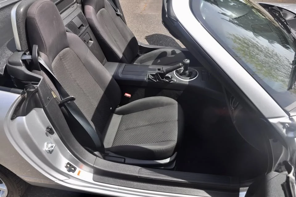 2006 Mazda NC MX-5 Miata - Image 17 of 20