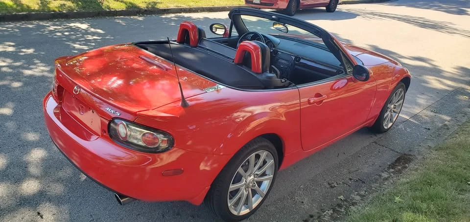 2006 Mazda NC MX-5 Miata - Image 3 of 10
