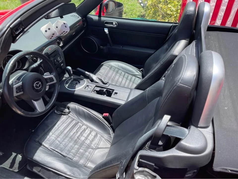 2006 Mazda NC MX-5 Miata - Image 5 of 9