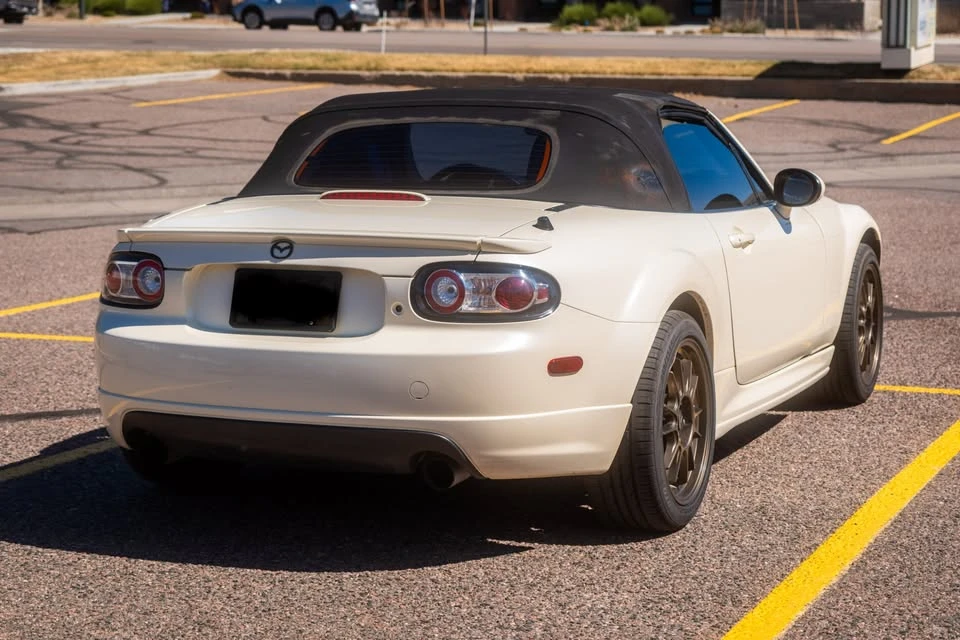 2006 Mazda NC MX-5 Miata - Image 5 of 10