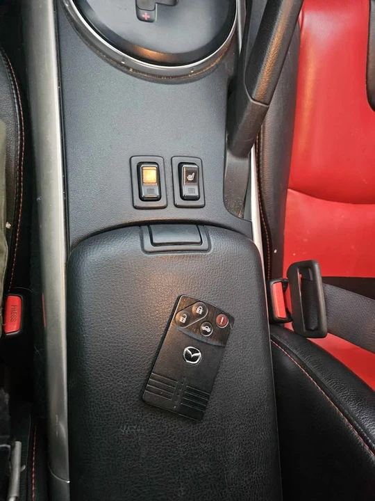 2006 Mazda RX-8 1st Gen - Image 4 of 4