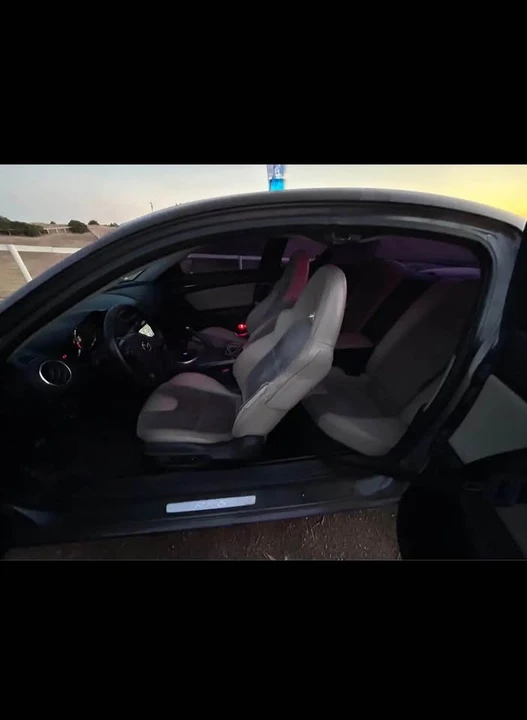 2006 Mazda RX-8 1st Gen - Image 3 of 4