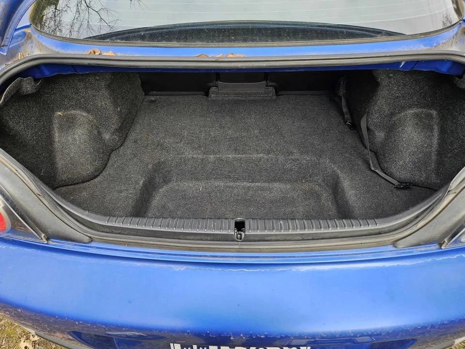 2006 Mazda RX-8 1st Gen - Image 9 of 11
