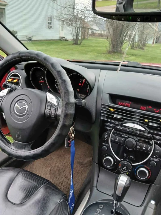 2006 Mazda RX-8 1st Gen - Image 11 of 14