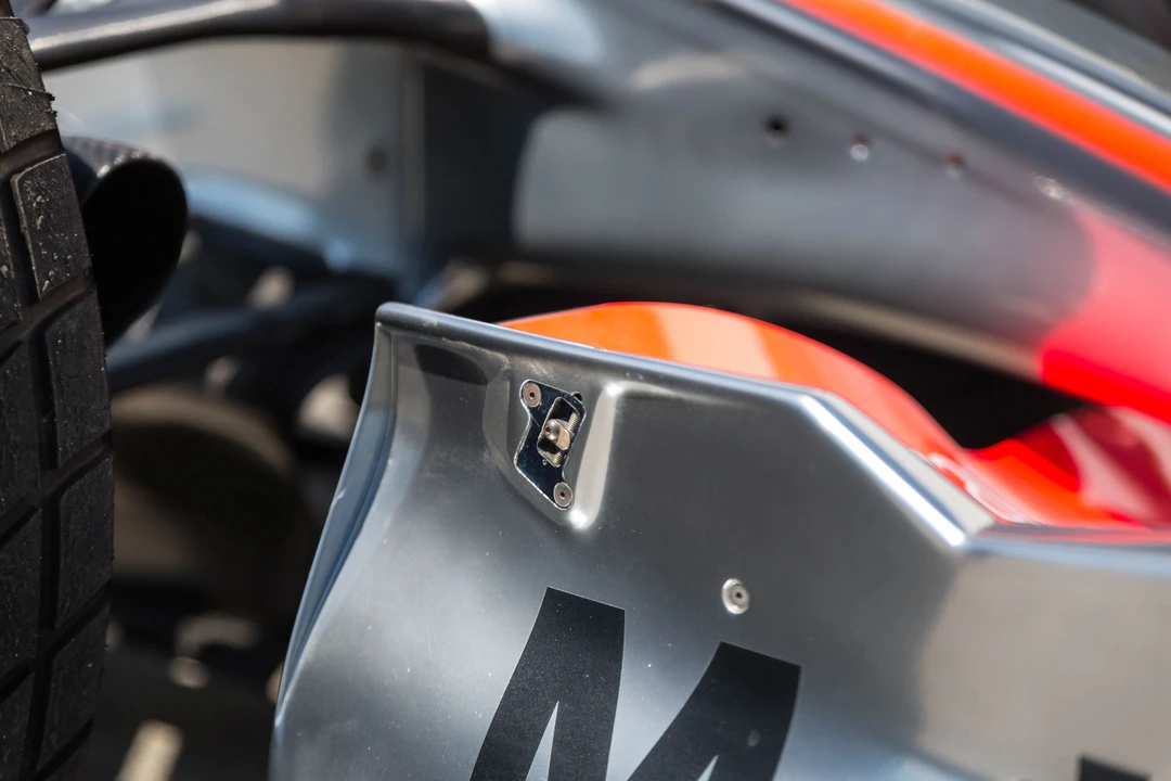2006 McLaren McLaren Racing - Image 27 of 31