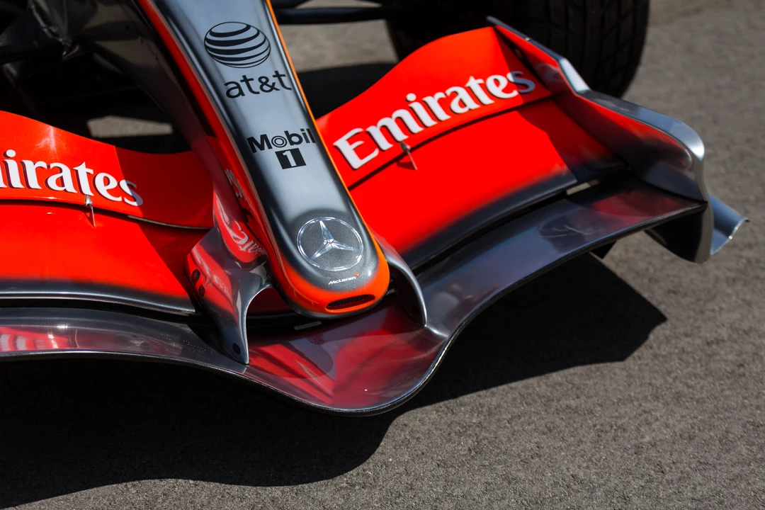 2006 McLaren McLaren Racing - Image 30 of 31