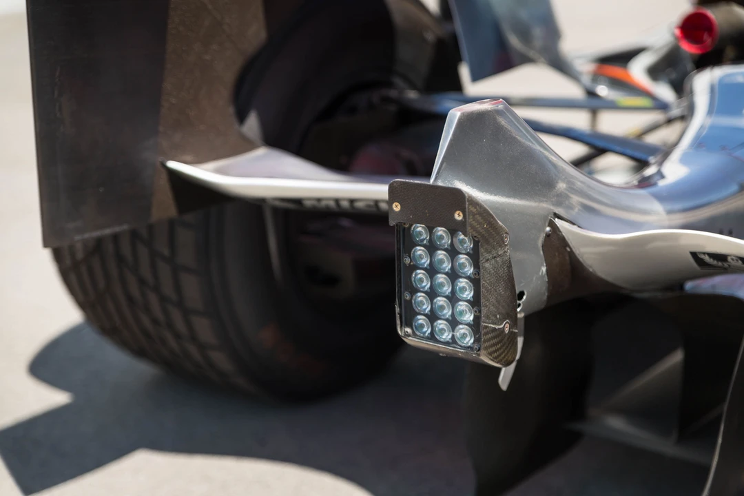 2006 McLaren McLaren Racing - Image 20 of 31