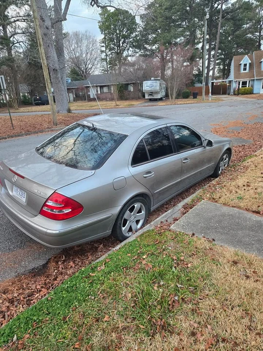 2006 Mercedes-Benz W211 E-Class - Image 2 of 2