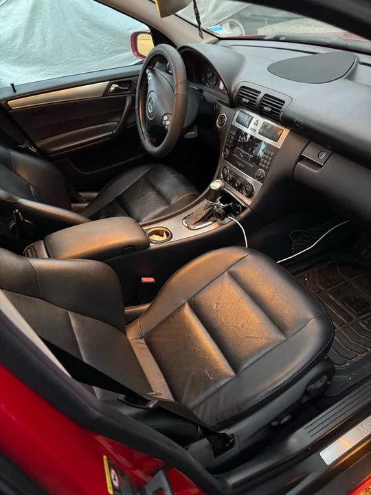 2006 Mercedes-Benz W203 C-Class - Image 11 of 16