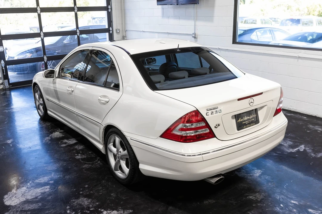 2006 Mercedes-Benz W203 C-Class - Image 11 of 12