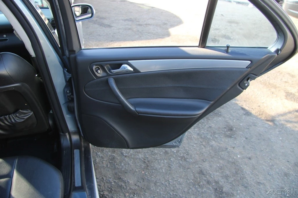 2006 Mercedes-Benz W203 C-Class - Image 20 of 21