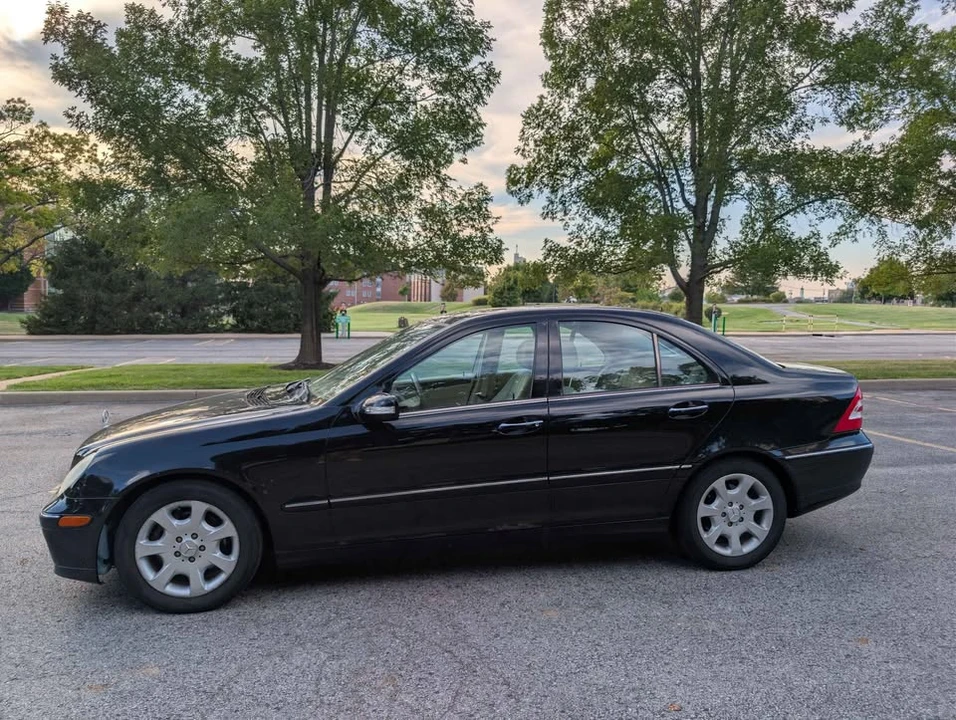 2006 Mercedes-Benz W203 C-Class - Image 2 of 17