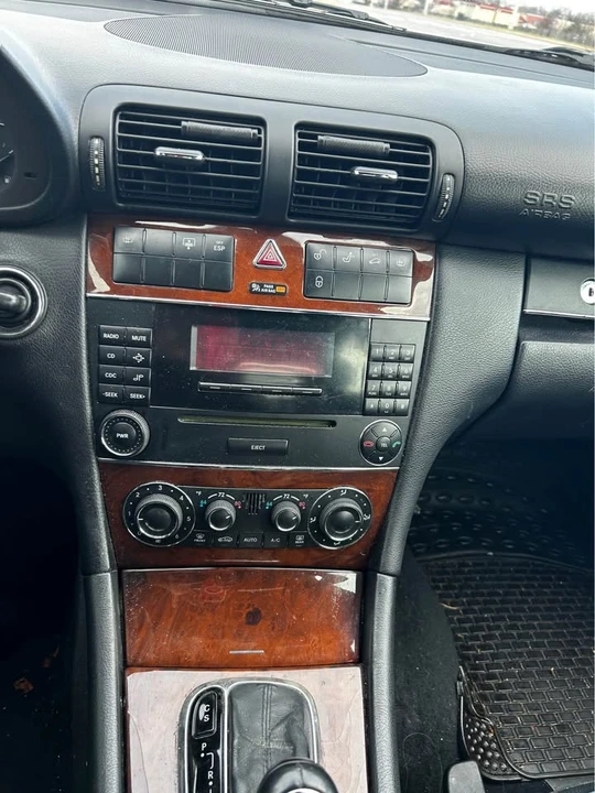 2006 Mercedes-Benz W203 C-Class - Image 13 of 15