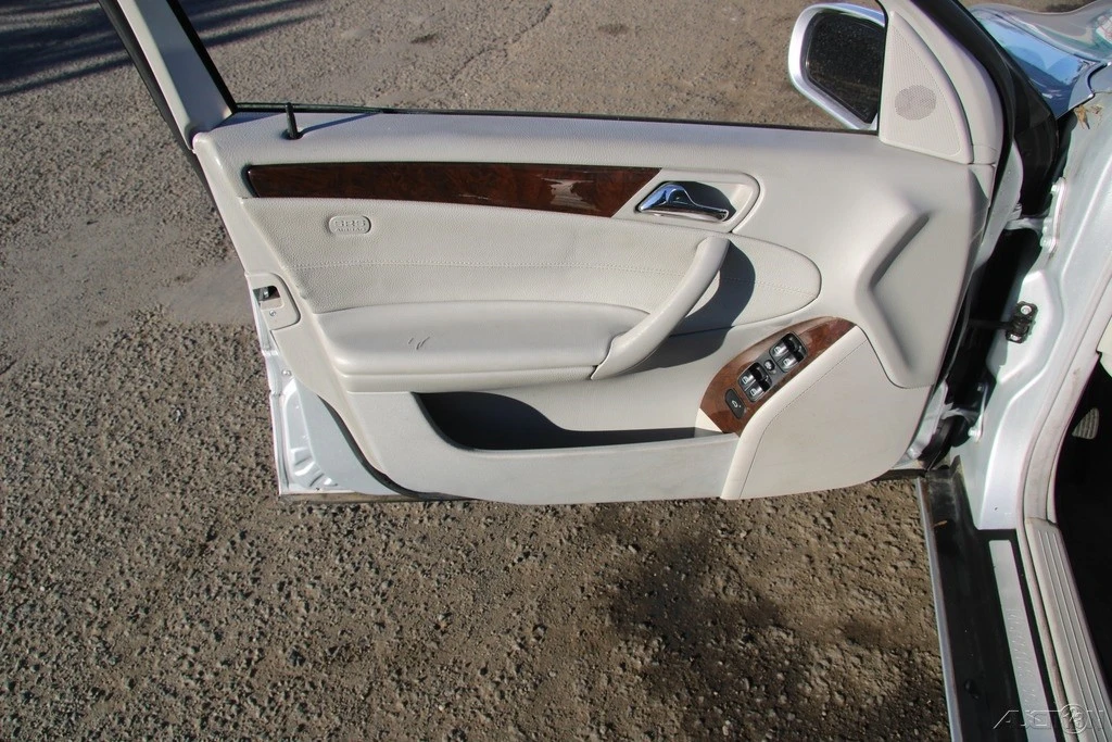 2006 Mercedes-Benz W203 C-Class - Image 12 of 21