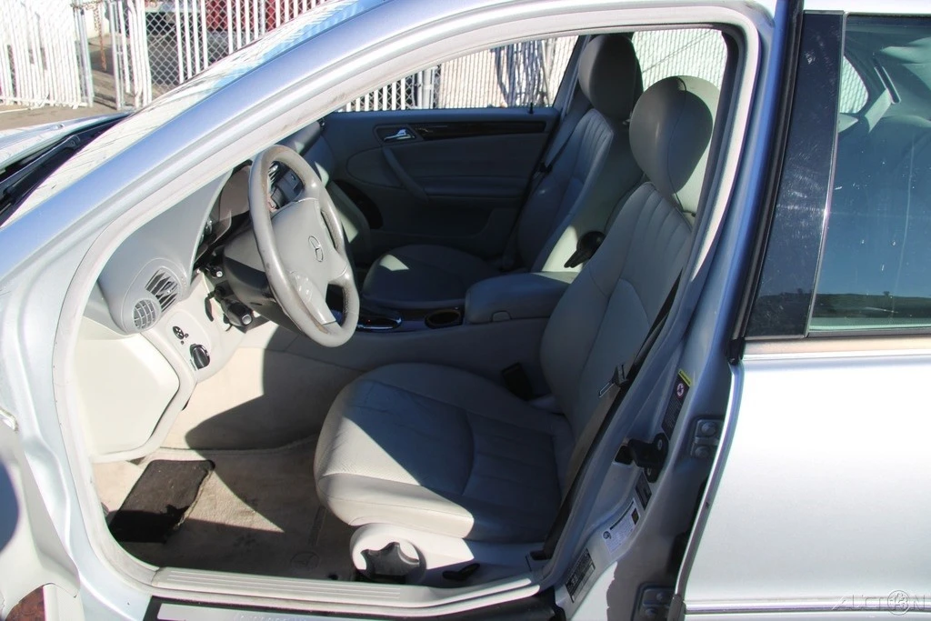 2006 Mercedes-Benz W203 C-Class - Image 13 of 21
