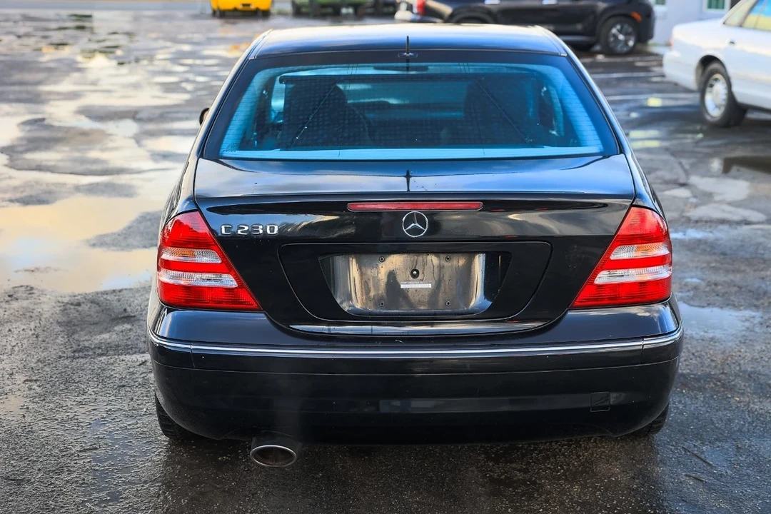 2006 Mercedes-Benz W203 C-Class - Image 9 of 12
