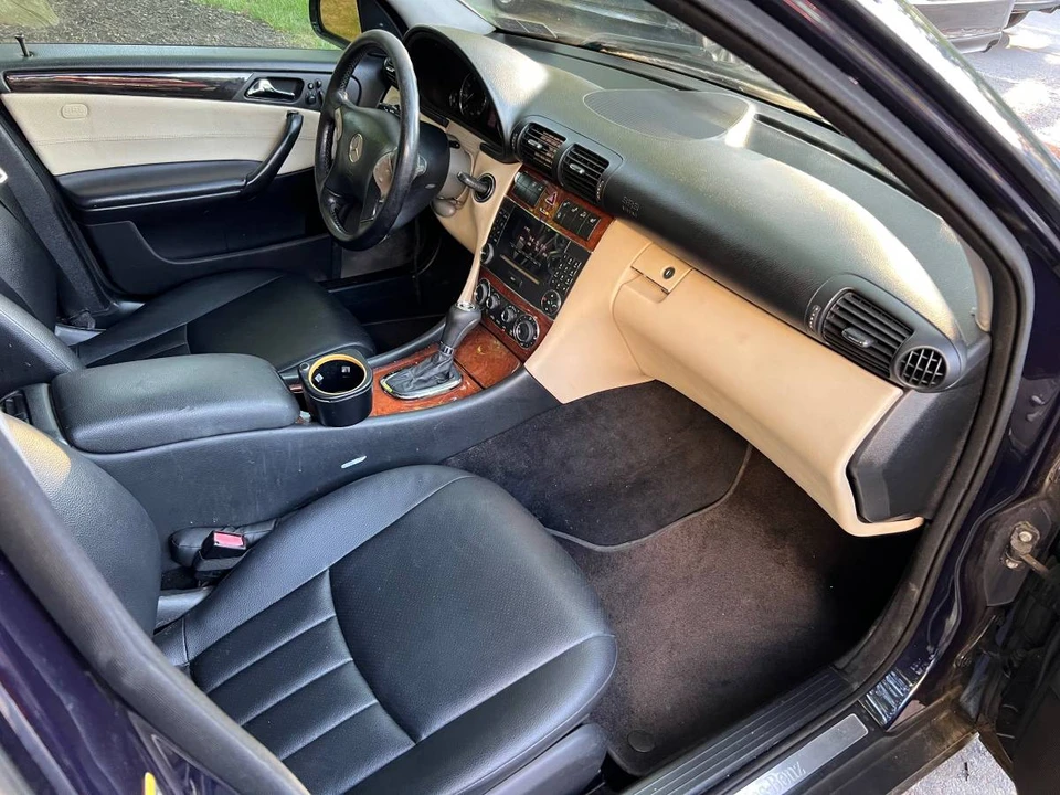 2006 Mercedes-Benz W203 C-Class - Image 11 of 16