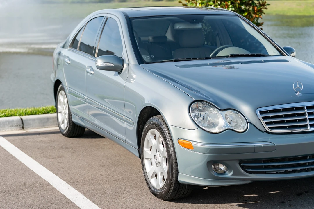 2006 Mercedes-Benz - Image 12 of 31