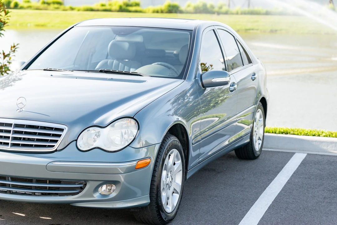 2006 Mercedes-Benz - Image 13 of 31