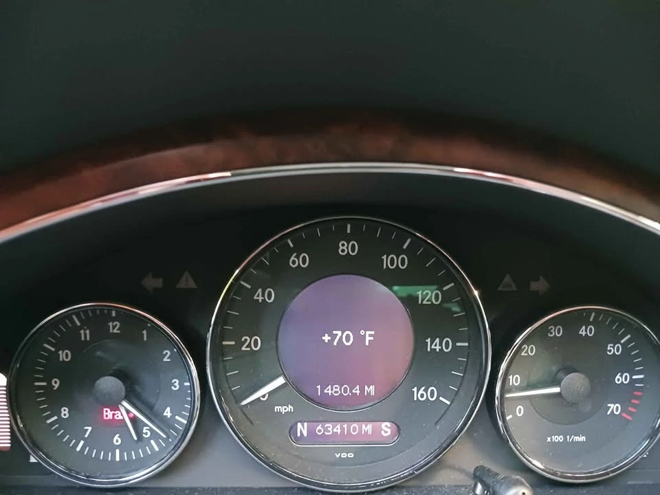 2006 Mercedes-Benz C219 CLS-Class - Image 6 of 11