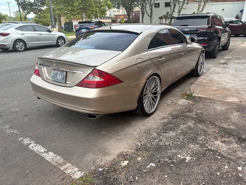 2006 Mercedes-Benz CLS-Class CLS 500 Coupe 4D