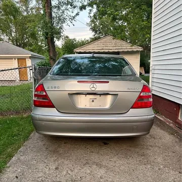 2006 Mercedes-Benz E-Class E 350 4MATIC Sedan 4D